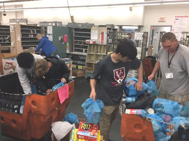 Letter carriers stamping out hunger